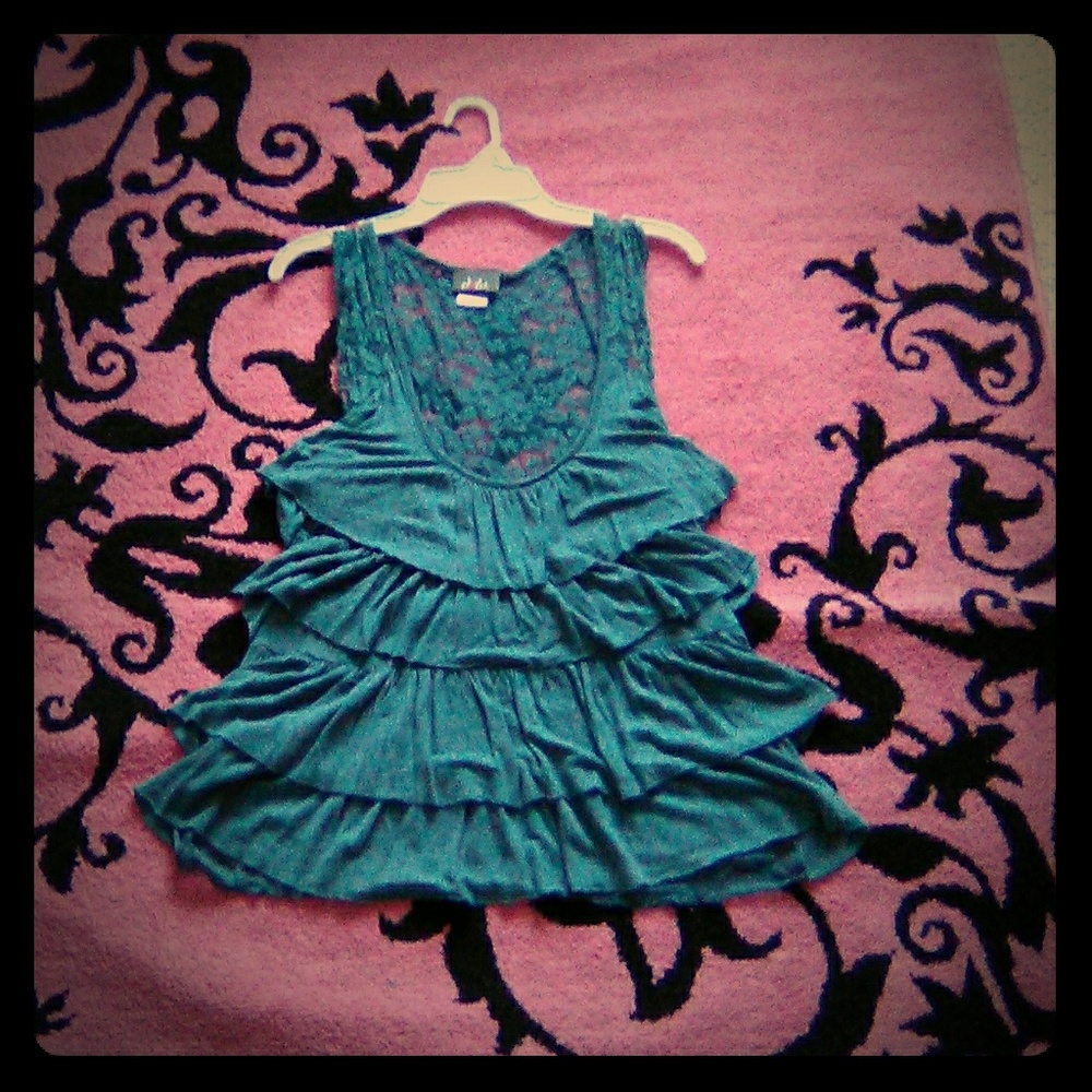 A light and comfortable top